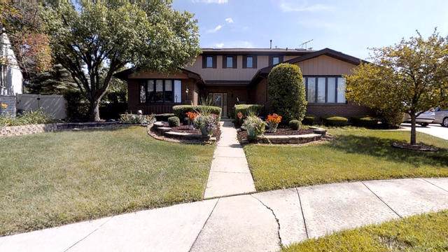 10010 Lakeview Court - Photo 1