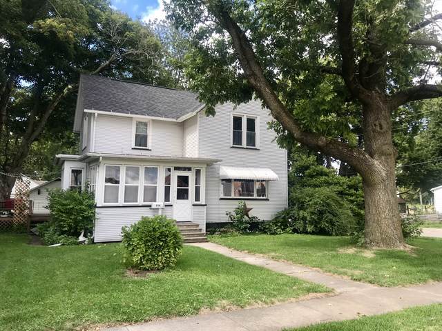 914 Pleasant Street - Photo 1
