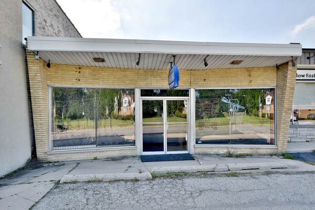 124 Northwest Highway - Photo 1