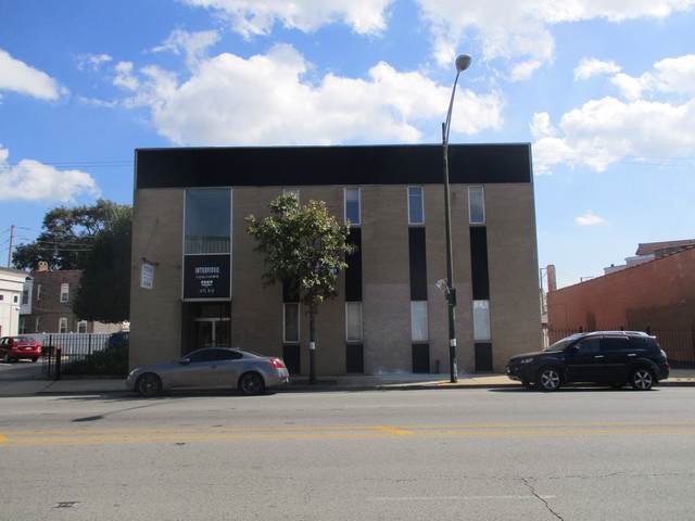 3533 Archer Avenue - Photo 1