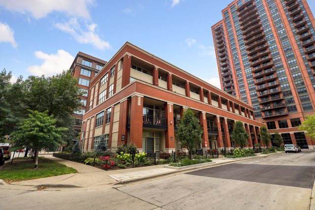 324 Jefferson Street - Photo 1