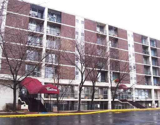 1043 York Road - Photo 1