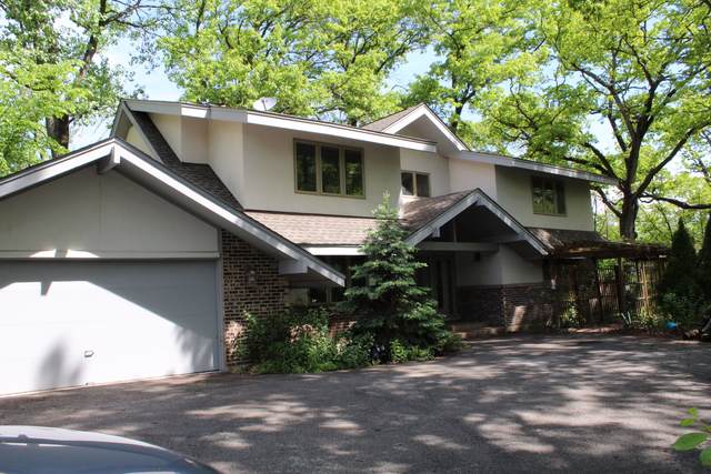 455 Beverly Place - Photo 1