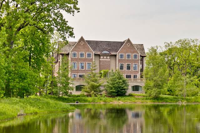 1800 Amberley Court - Photo 1