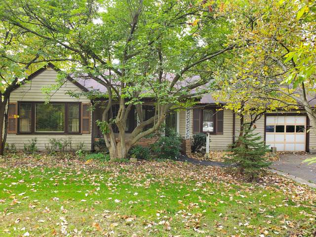 17W235 Crest Avenue - Photo 1