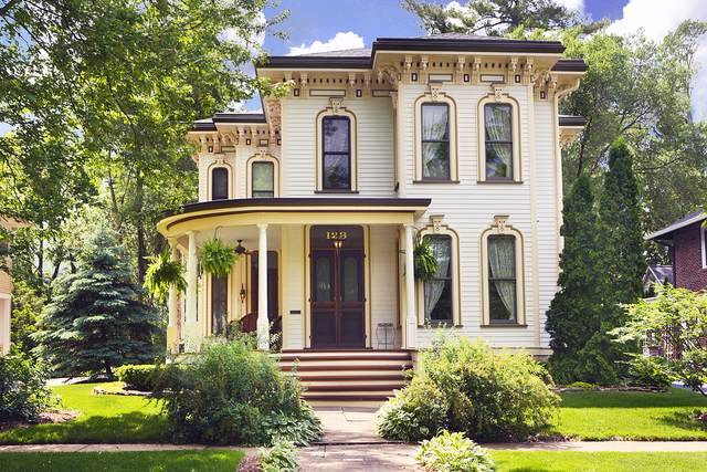 123 Prairie Street - Photo 1
