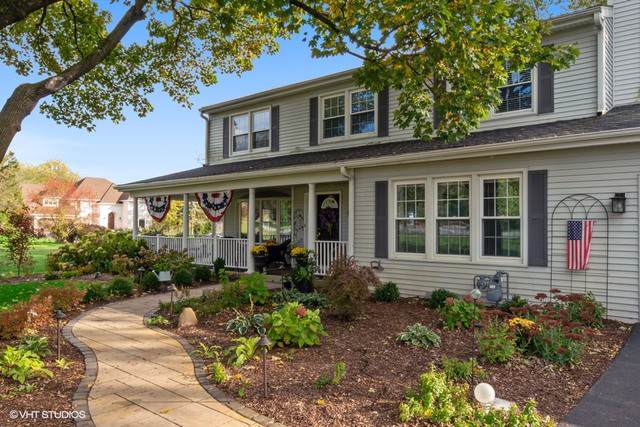 27W661 Swan Lake Drive - Photo 1