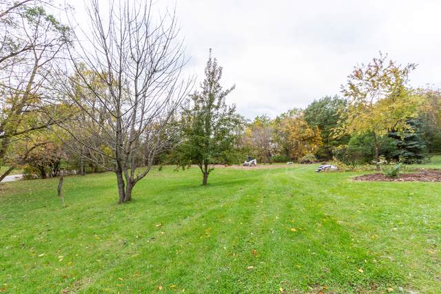 29W342 Old Lake Street - Photo 1