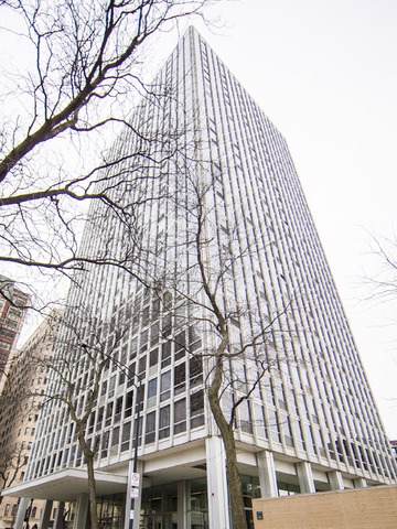 2400 Lakeview Avenue - Photo 1