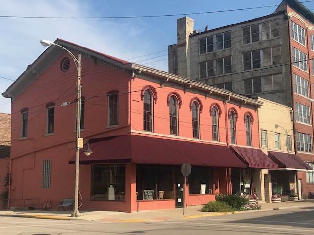 9 - 15 Chicago Avenue - Photo 1