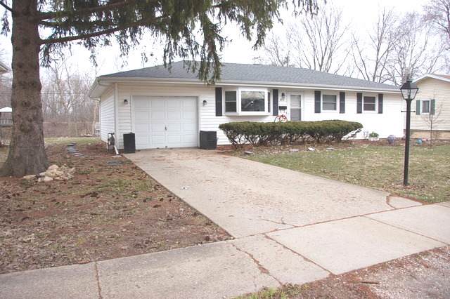 415 Mary Lane - Photo 1