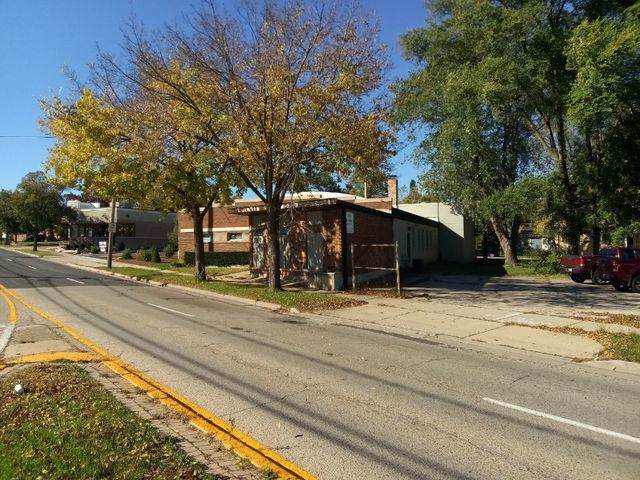 922 Dundee Avenue - Photo 1