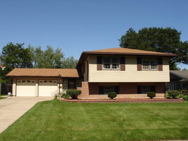 21W634 Glen Valley Drive - Photo 1