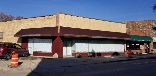 565 Roger Williams Avenue - Photo 1