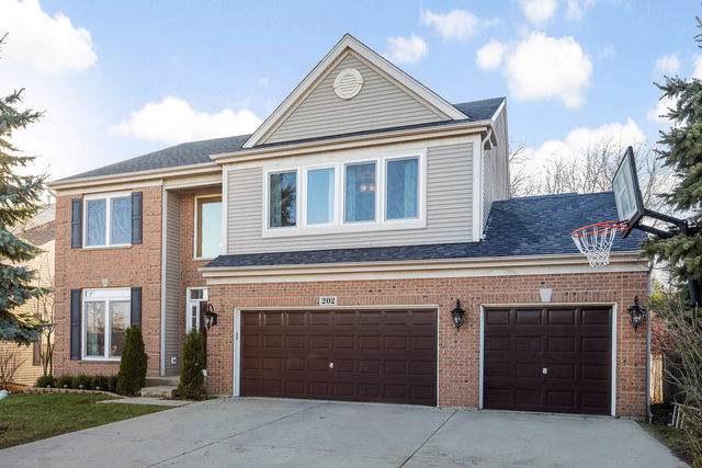 202 Emerald Drive - Photo 1