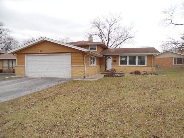 3207 Maple Lane - Photo 1