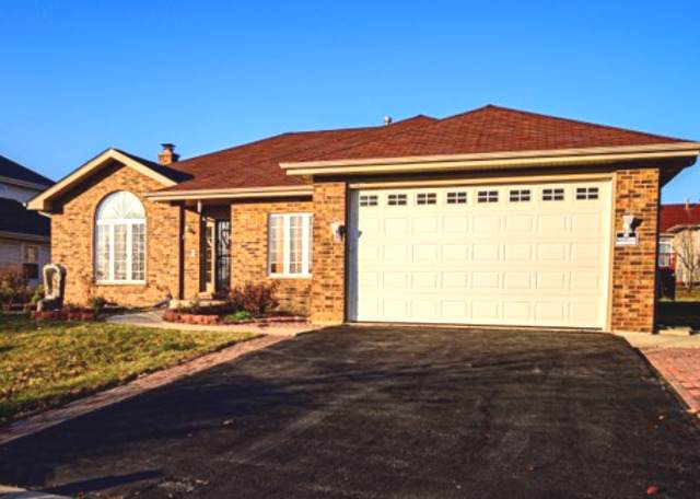 560 Bluebonnet Drive - Photo 1
