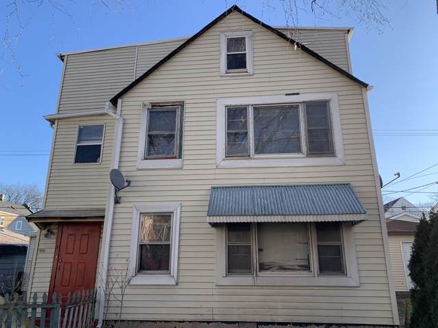 4737 Hoyne Avenue - Photo 1