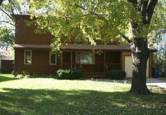22016 Millard Avenue - Photo 1