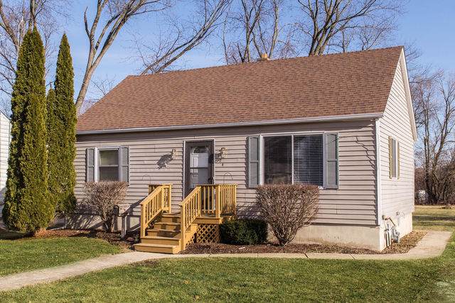 324 Pleasant Street - Photo 1