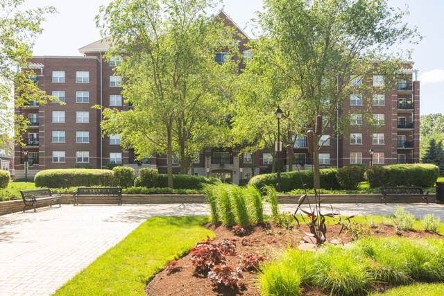 470 Mahogany Court - Photo 1