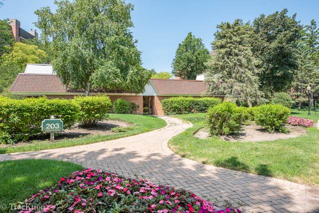 203 Rivershire Lane - Photo 1