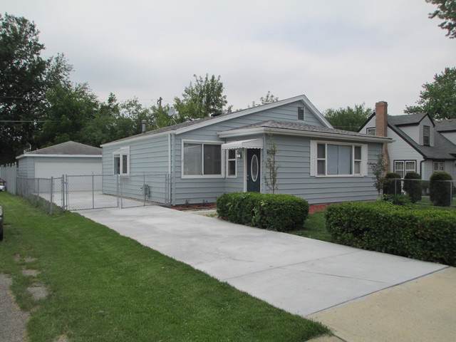 9814 Austin Avenue - Photo 1