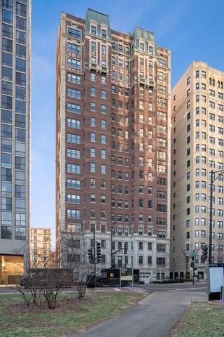 399 Fullerton Parkway - Photo 1