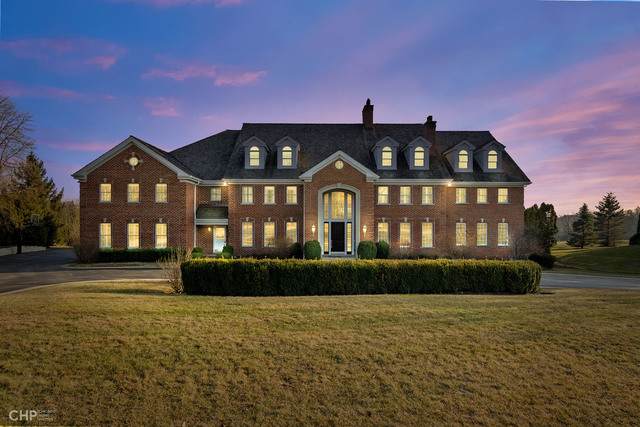 88 Wynstone Drive - Photo 1