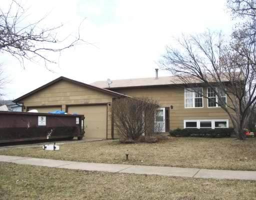 1286 Thomas Drive - Photo 1