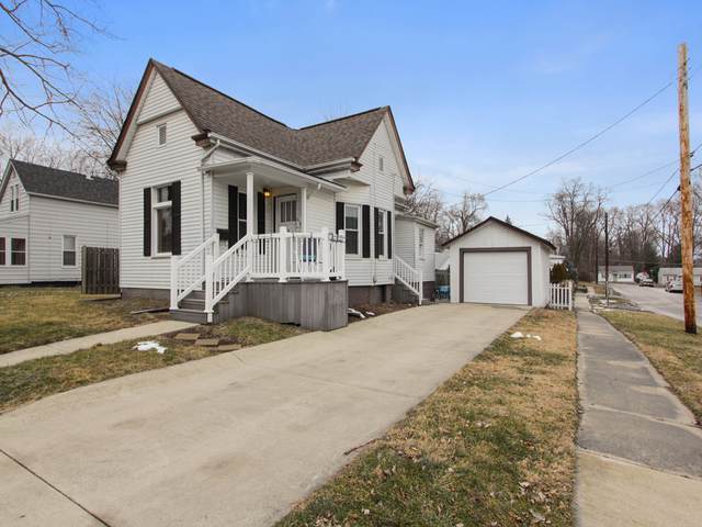 818 Walnut Street - Photo 1