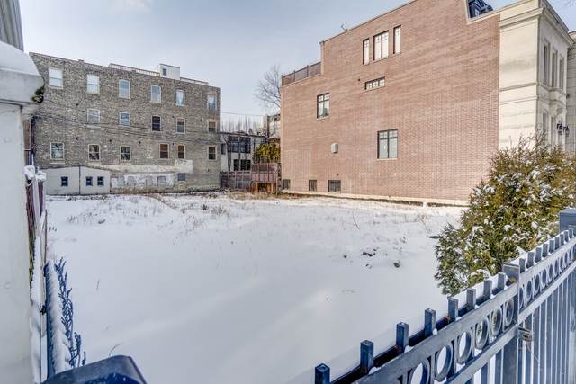 1834 Burling Street - Photo 1