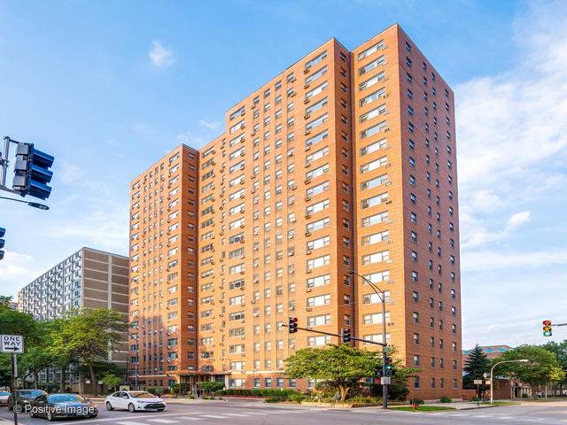 2909 Sheridan Road - Photo 1
