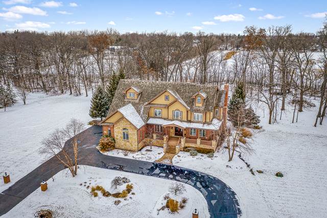 30W260 White Oak Lane - Photo 1