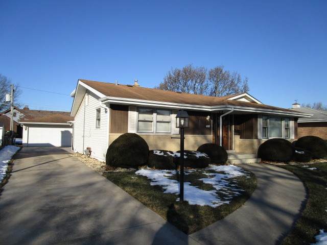 18542 Bock Road - Photo 1