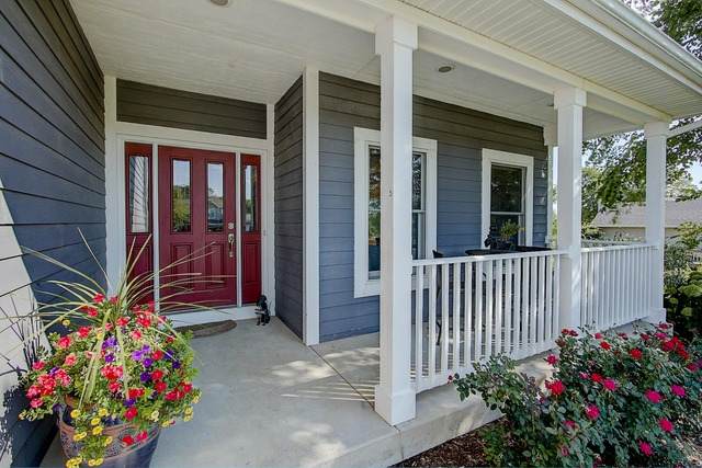 8410 Squirrel Drive - Photo 1