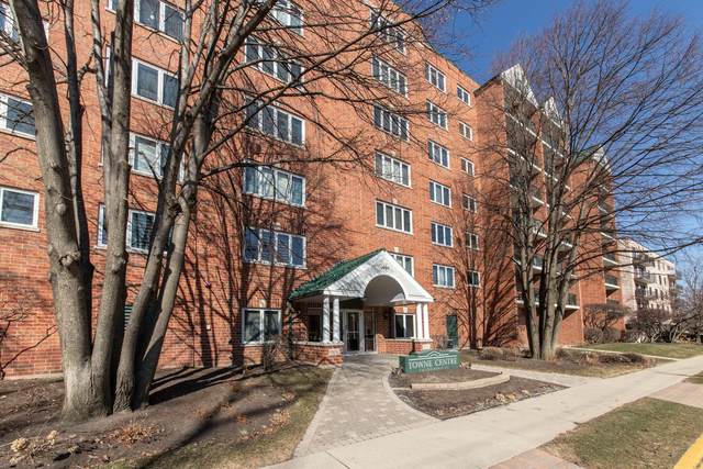 1600 Thacker Street - Photo 1