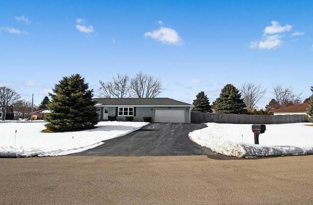 732 Ellis Court - Photo 1
