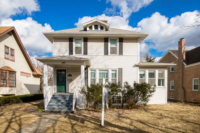 5719 Newcastle Avenue - Photo 1
