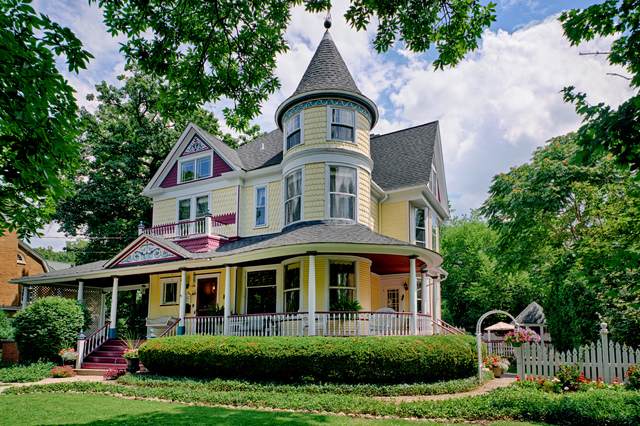 545 Park Boulevard - Photo 1