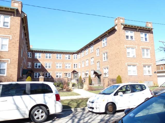 4816 Hutchinson Street - Photo 1
