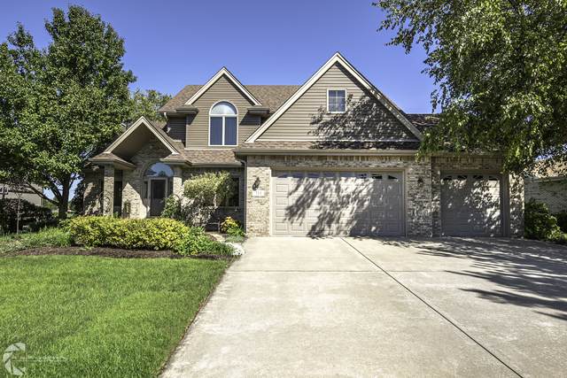 711 Edgewater Drive - Photo 1