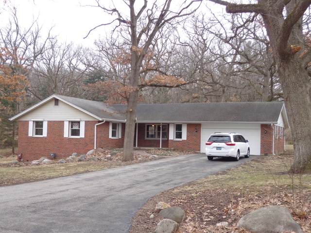 4711 Oak Crest Road - Photo 1