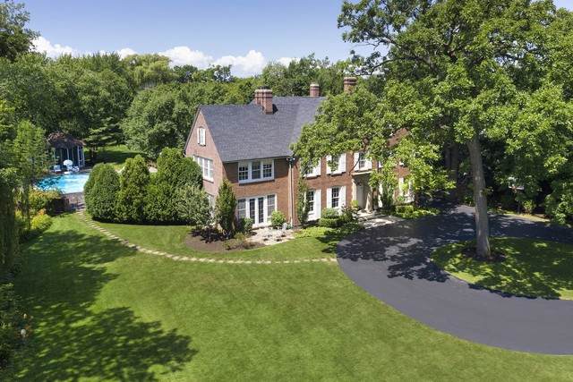 976 Oak Terrace - Photo 1