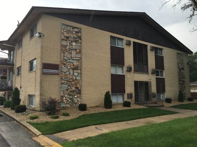 18361 Glen Oak Avenue - Photo 1