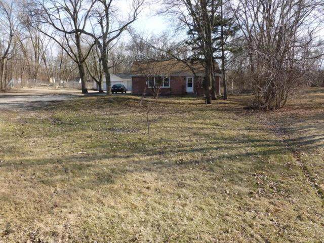 24W523 Lake Street - Photo 1