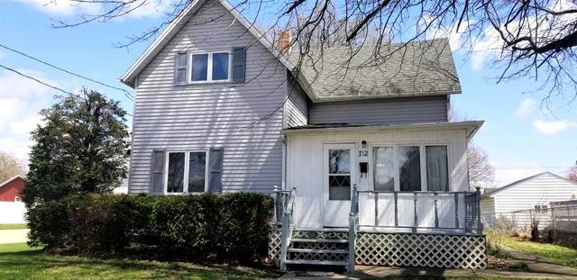 712 4th Avenue - Photo 1