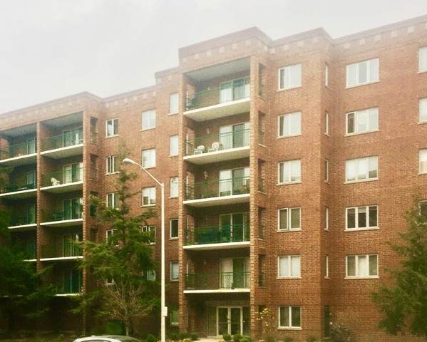 1685 Mill Street - Photo 1