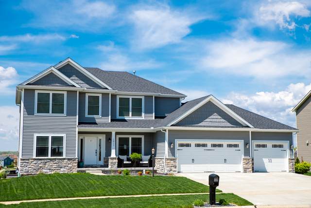 1811 Blue Bird Drive - Photo 1