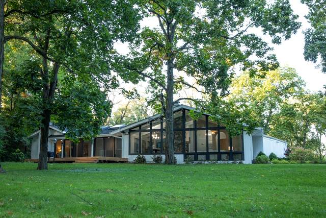 8S010 Brenwood Drive - Photo 1